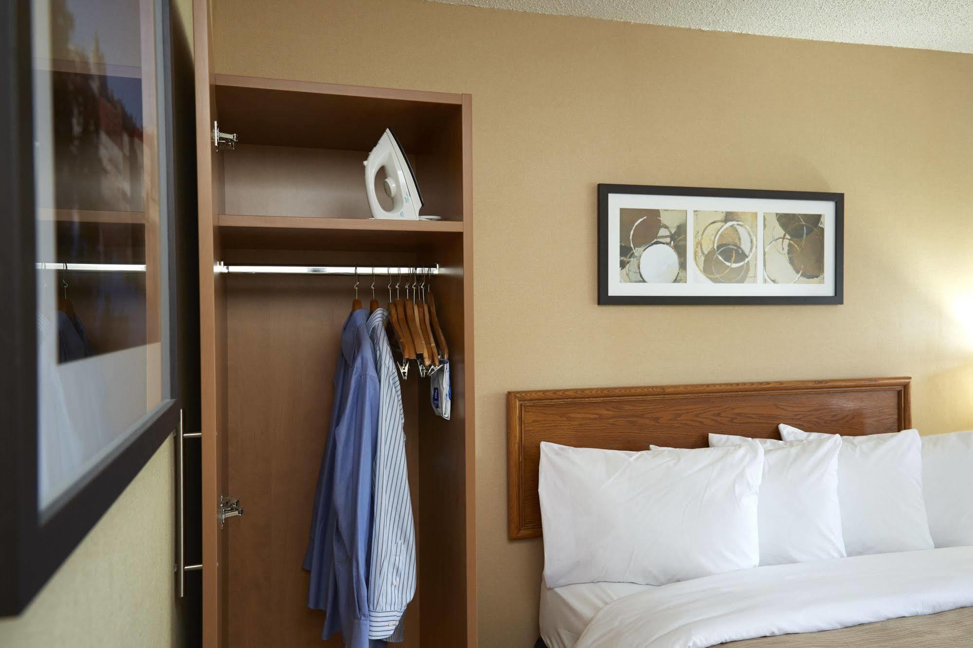 Comfort Inn Бельвіль Екстер'єр фото