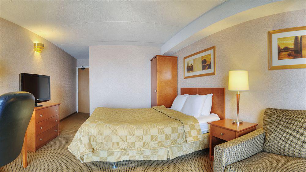 Comfort Inn Бельвіль Екстер'єр фото